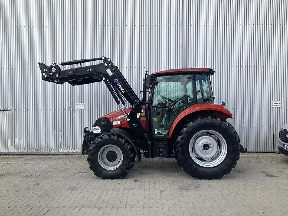 Case IH FARMALL 65 C d'occasion — photo 1