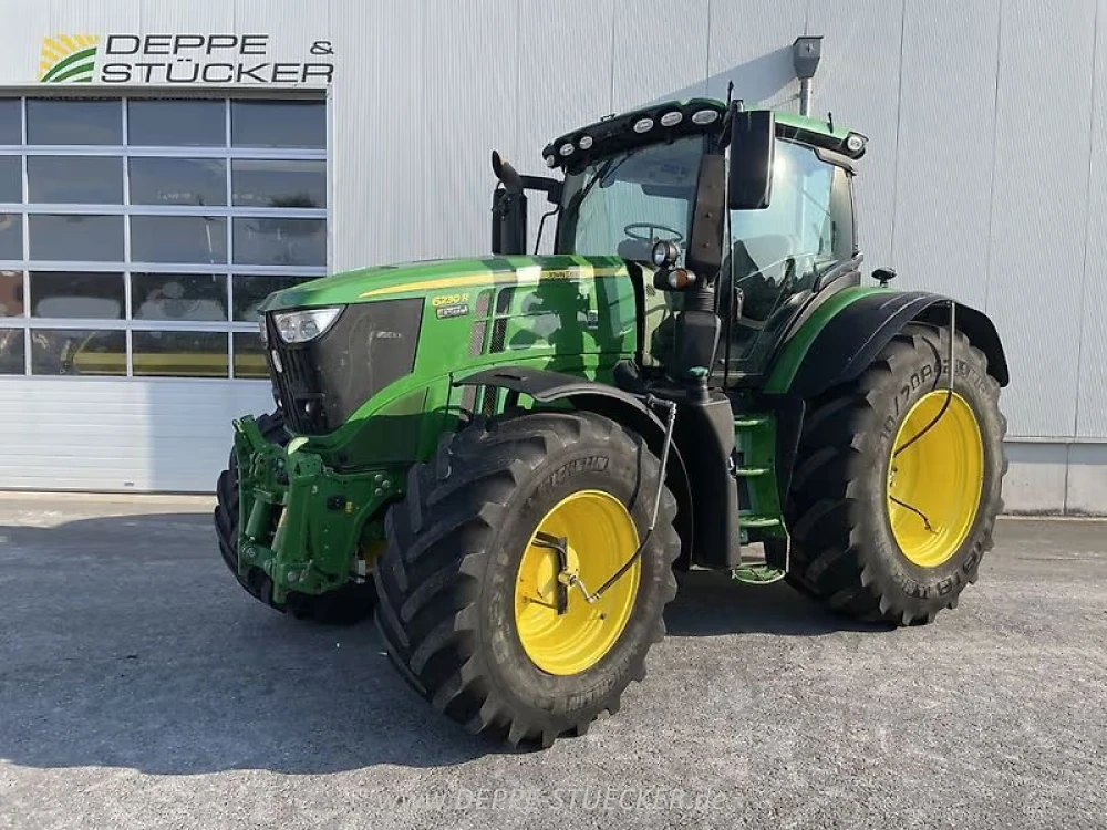John Deere 6230R d'occasion — photo 1