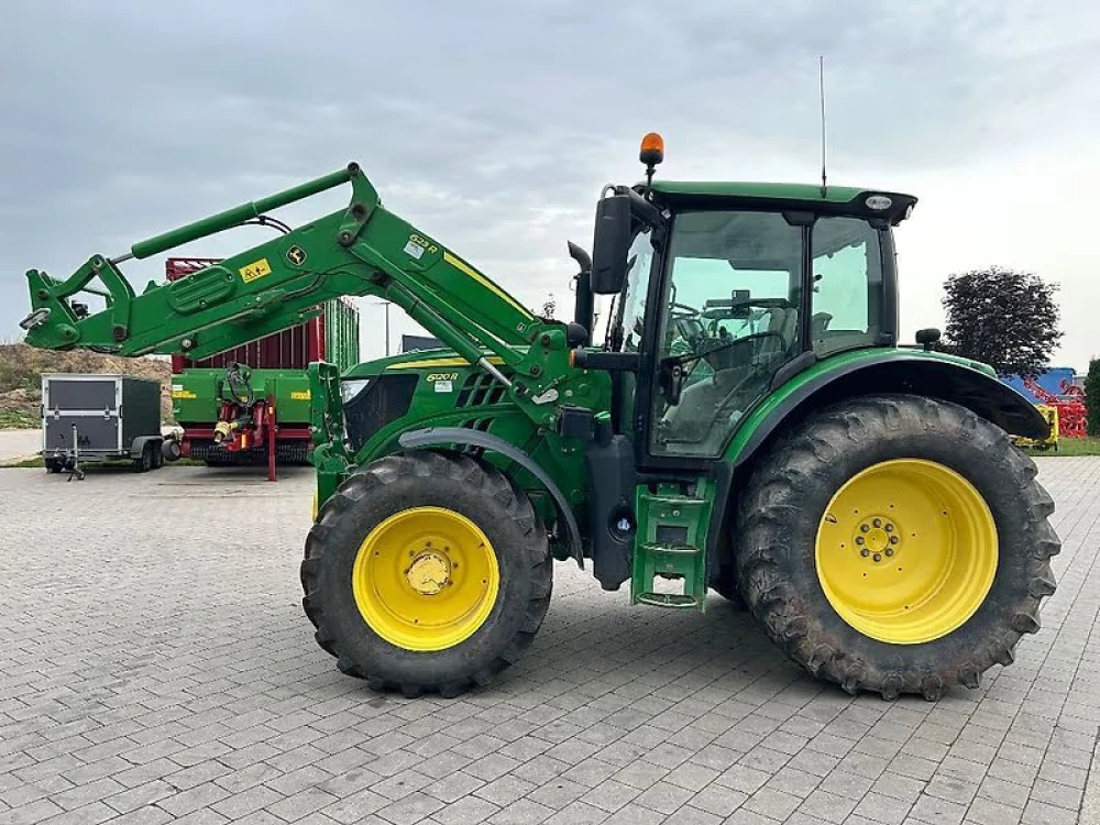 John Deere 6120R d'occasion — photo 1