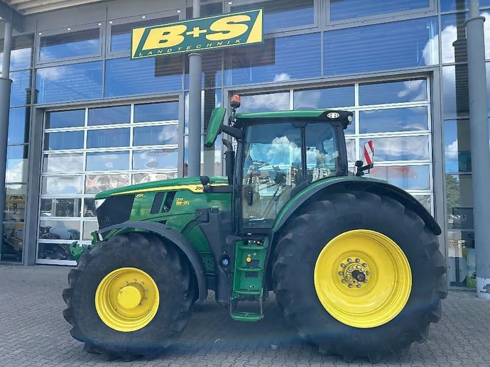 John Deere 6R215 d'occasion — photo 1