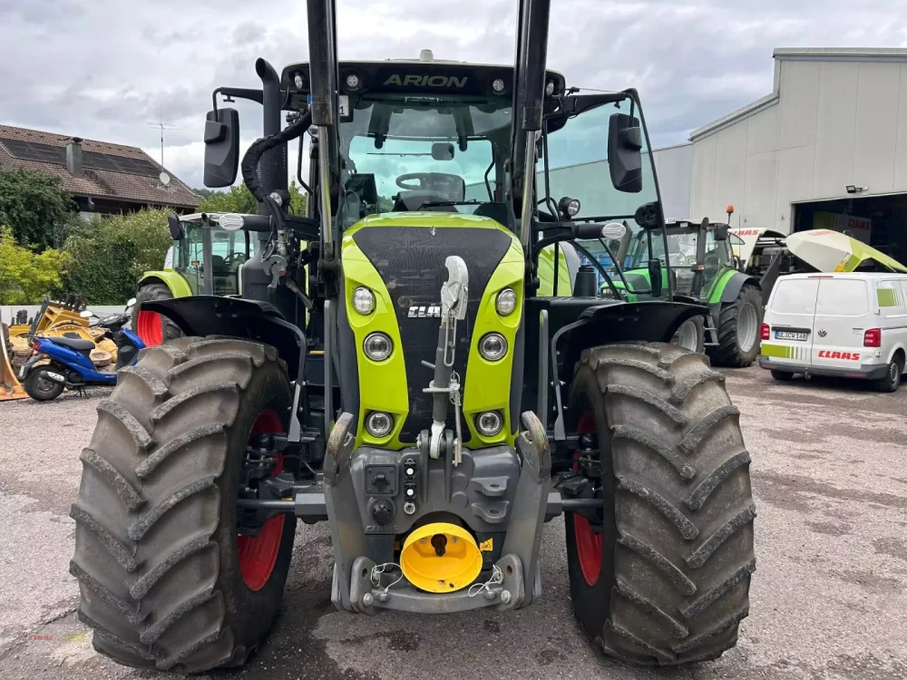 Claas ARION 660 CMATIC CEBIS d'occasion — photo 1