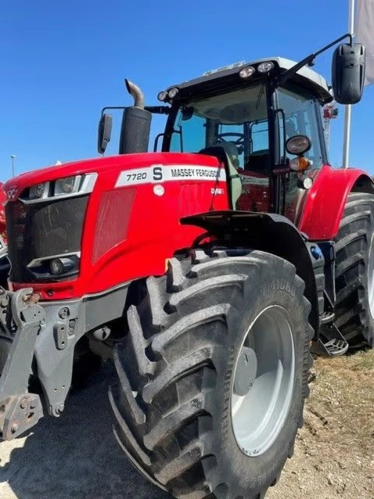 Massey Ferguson 7720S DYNA 6 d'occasion — photo 1