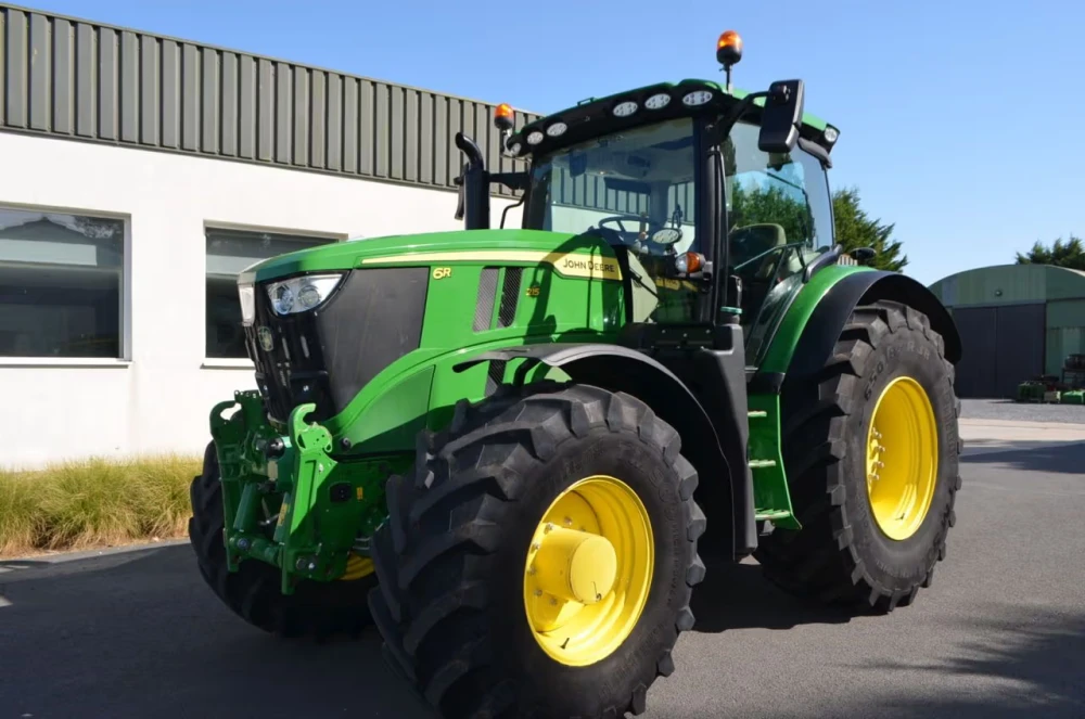 John Deere 6R215 d'occasion — photo 1