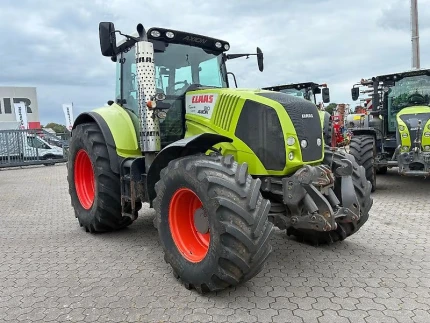 Tracteur agricole - 204CH - 12727H - 2010