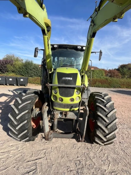 Tracteur agricole - 114CH - 10740H - 2007