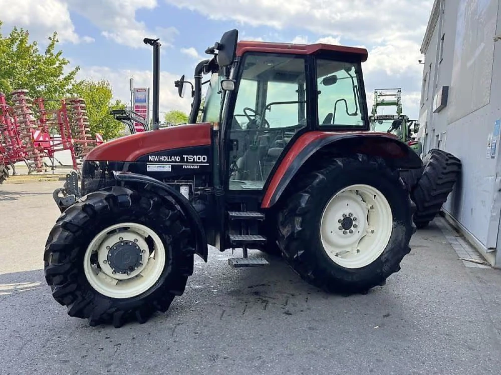 New Holland TS 100 d'occasion — photo 1