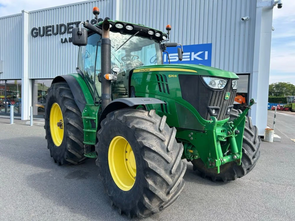 John Deere 6210R d'occasion — photo 1
