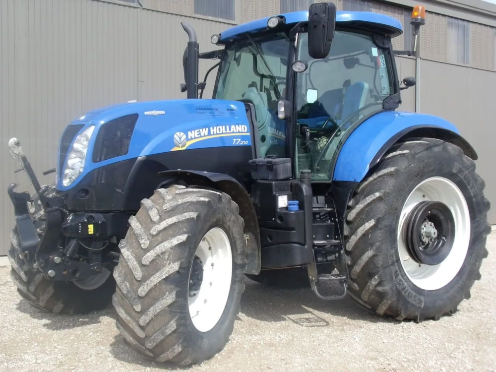 New Holland T7.210 AUTO COMMAND d'occasion — photo 1