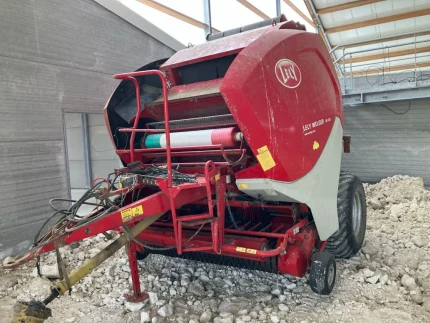 Presse à balles rondes - 15500bottes - 2013