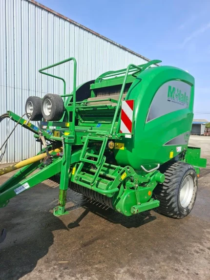 Presse à balles rondes - 9400bottes - 2022