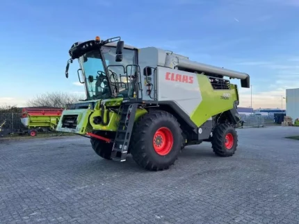Moissonneuse batteuse - 306CH - 2024