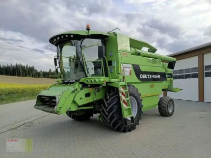 Moissonneuse batteuse - 295CH - 2009