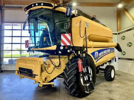 Moissonneuse batteuse - 240CH - 2014