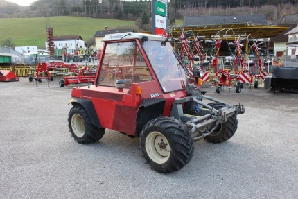 Tondeuse autoportée - 49CH - 6400H - 1996
