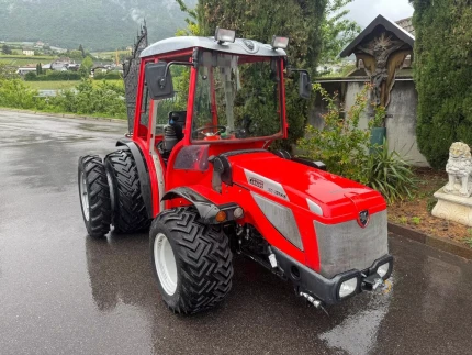 Tondeuse autoportée - 56CH - 1600H - 2013