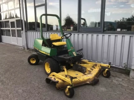 Tondeuse autoportée - 27CH - 1999