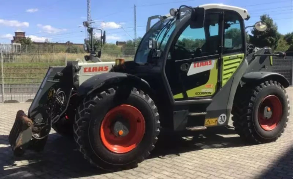 Claas SCORPION 9055 VP+ d'occasion — photo 1