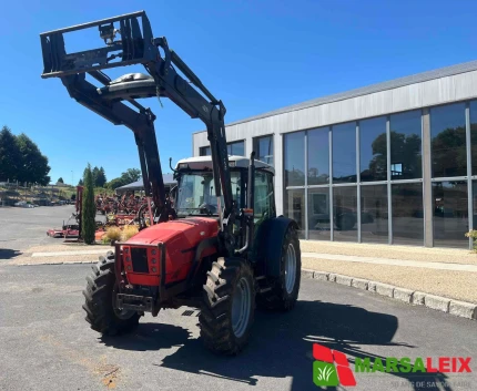 Tracteur agricole - 84CH - 3500H - 2013