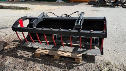 Godet multi-services - 225CM - 2014