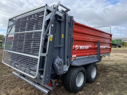 Metal-Fach MISTSTREUER DUNGSTREUER N280/1 BATALION 8 T MIT AUFLAUFBREMSE