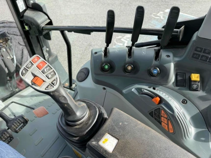 Image 12