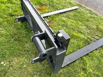 Image 4