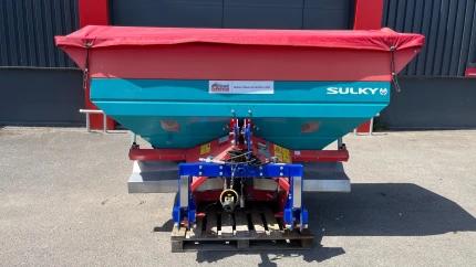 Distributeur d'engrais - 2200L - 2800CM - 2013