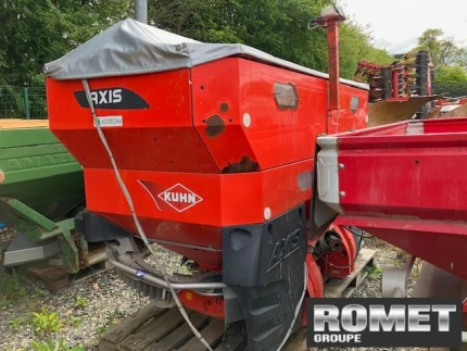 Distributeur d'engrais - 3200L - 2016