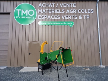 Broyeur de branches et végétaux