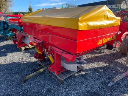 Distributeur d'engrais - 2800L - 2005