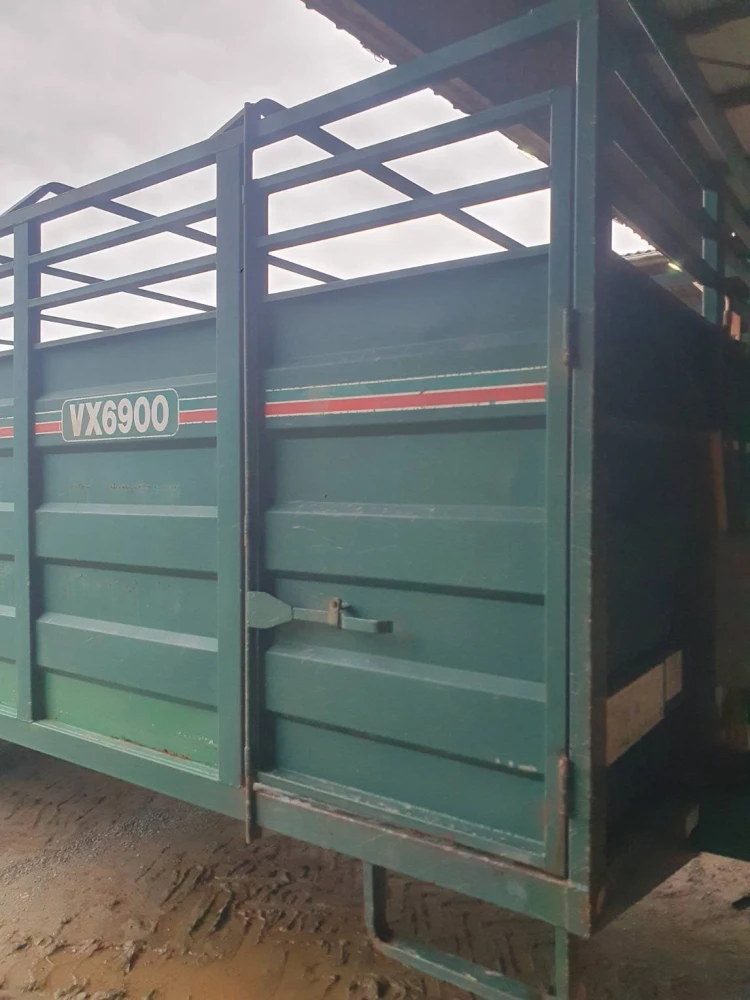 Cargo VX6900 d'occasion — photo 4