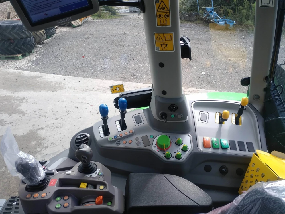 Deutz-Fahr 6150.4 RVSHIFT d'occasion — photo 9