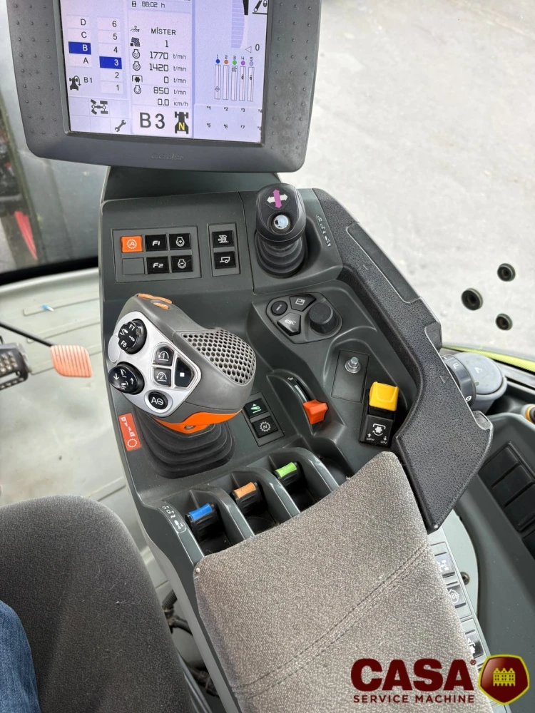 Claas AXION 810 CEBIS d'occasion — photo 16