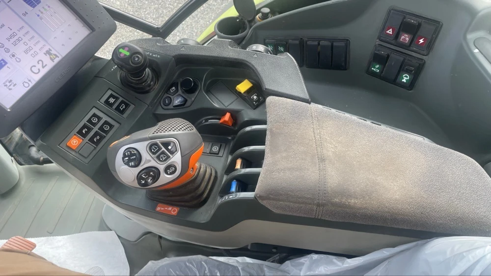 Claas ARION 650 CEBIS d'occasion — photo 12