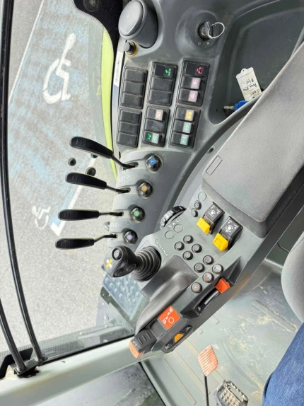 Image 12