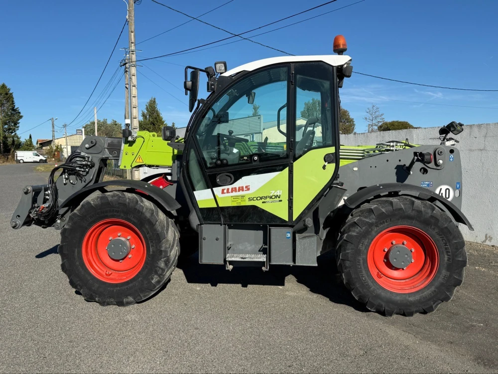 Claas SCORPION 741 VARIPOWER d'occasion — photo 9