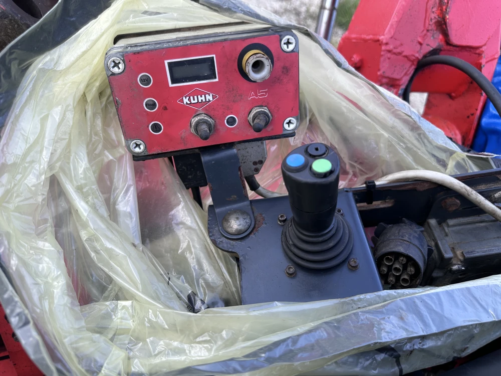 Kuhn 4734M d'occasion — photo 2