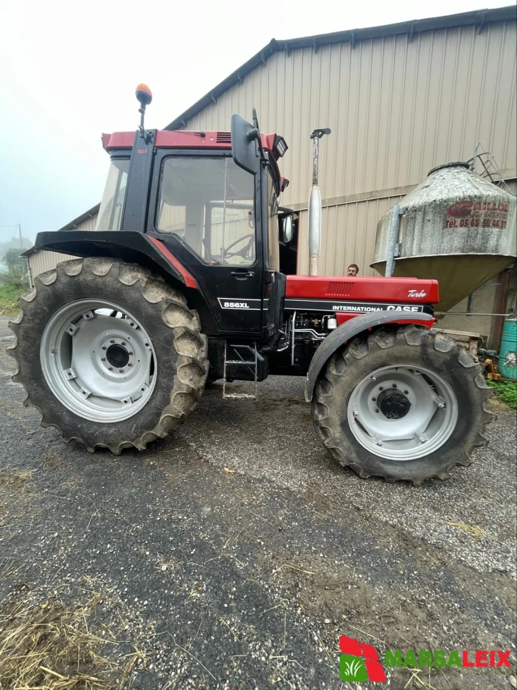 Case IH 856 XL d'occasion — photo 4