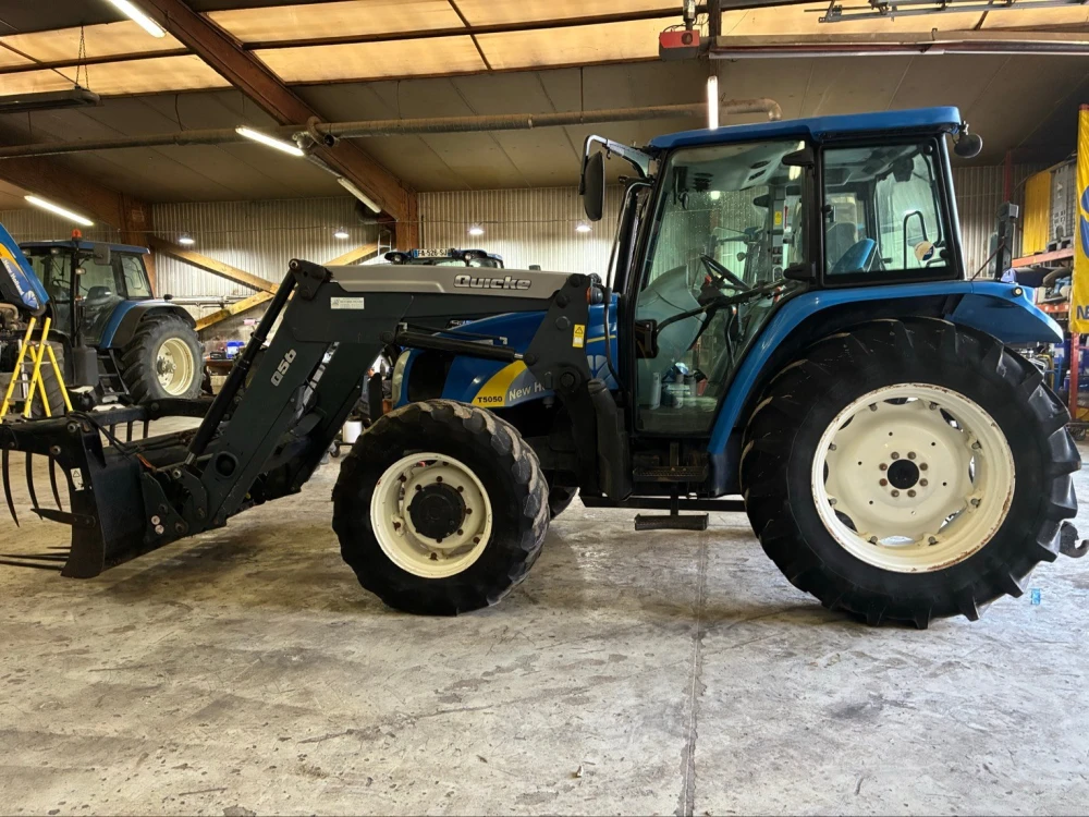 New Holland T5050 d'occasion — photo 2