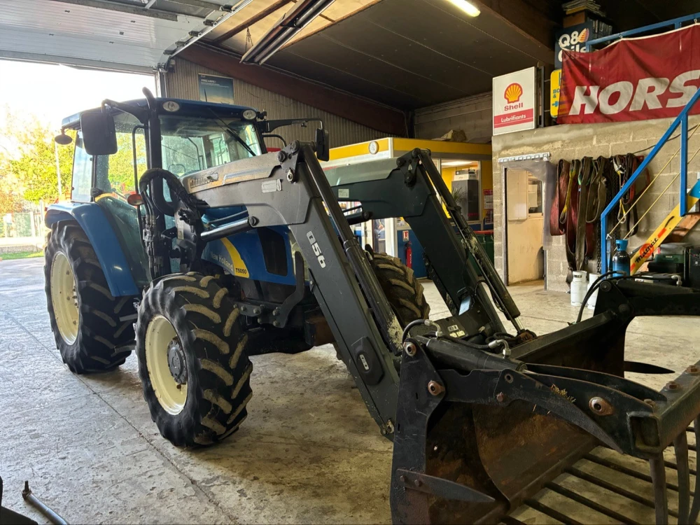 New Holland T5050 d'occasion — photo 3