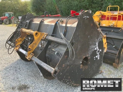 Godet désileur - 3400L - 300CM - 2013