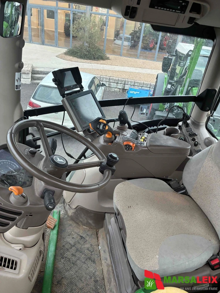 John Deere 6250 R d'occasion — photo 12