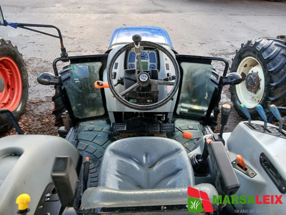 New Holland T4 65S d'occasion — photo 8
