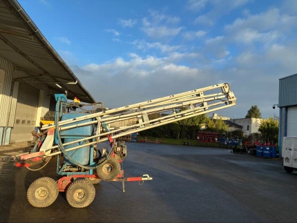 Pulvérisateur traîné - 800L - 1998