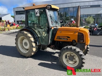 Tracteur agricole - 67CH - 1180H - 2003