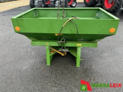 Distributeur d'engrais - 1400L - 2001