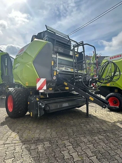 Claas VARIANT 585 RC PRO