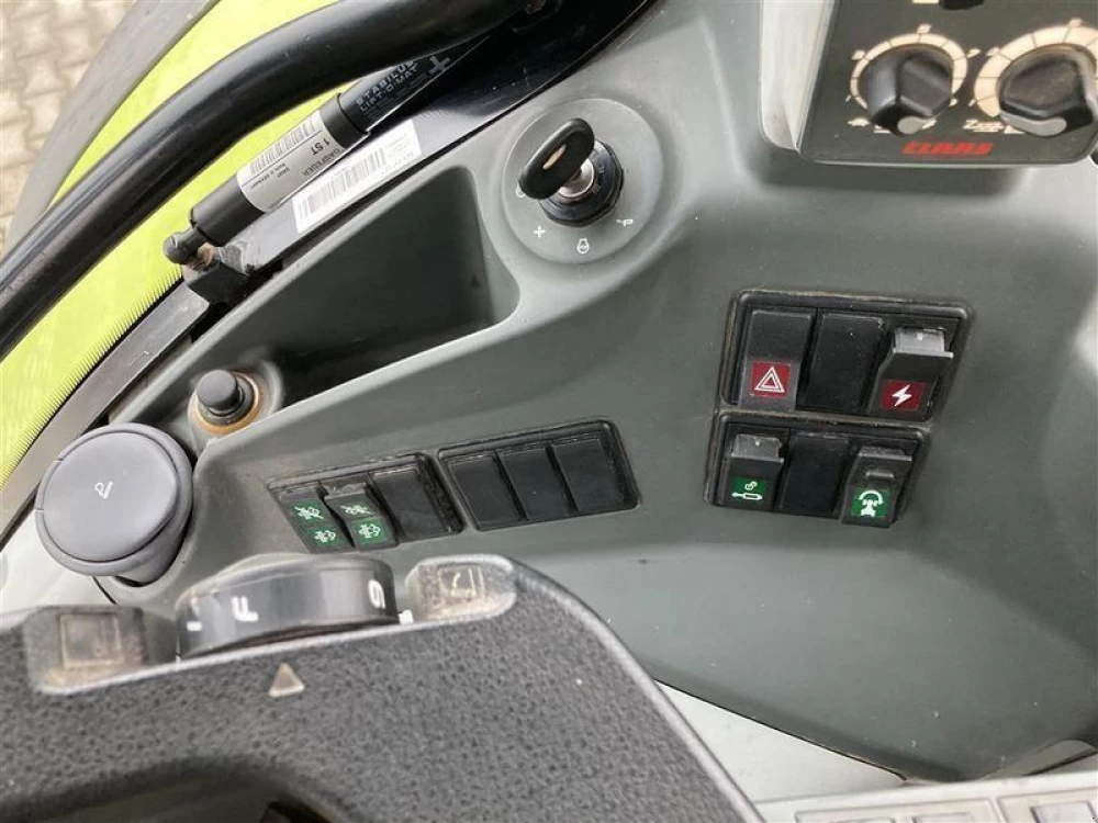 Claas ARION 650 CEBIS d'occasion — photo 56