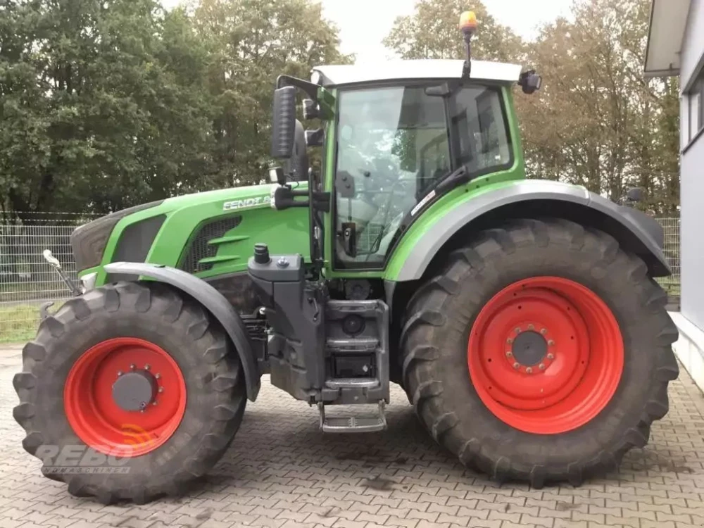 Fendt 828 PROFI PLUS d'occasion — photo 30