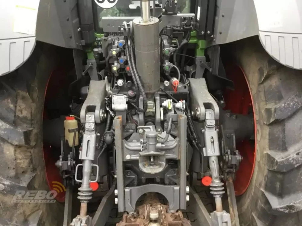 Fendt 828 PROFI PLUS d'occasion — photo 33